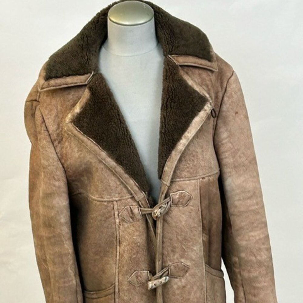 vintage sheepskin size Small Marlboro style was 1995 now 695